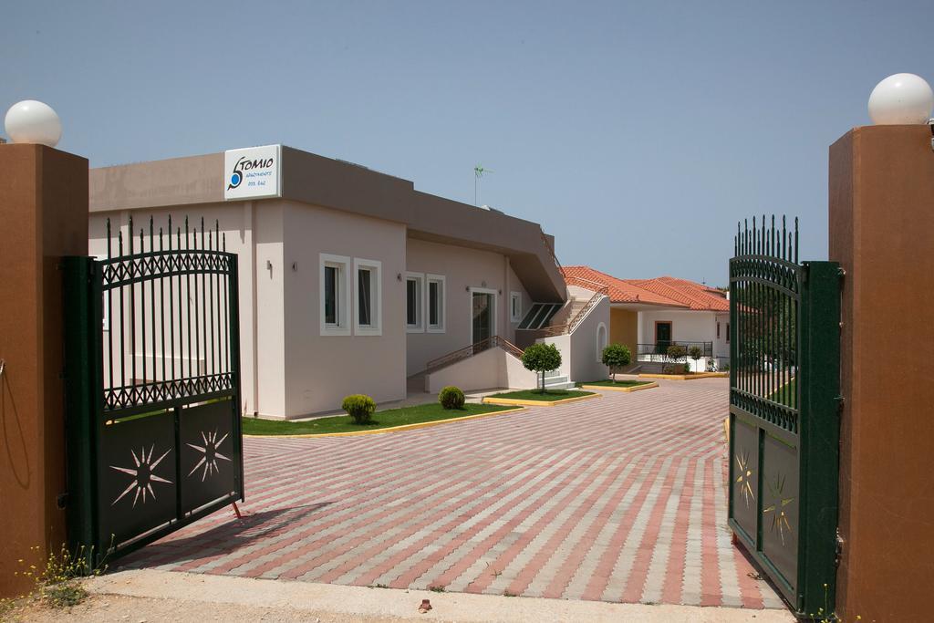 Stomio Villague Filiatra Bagian luar foto
